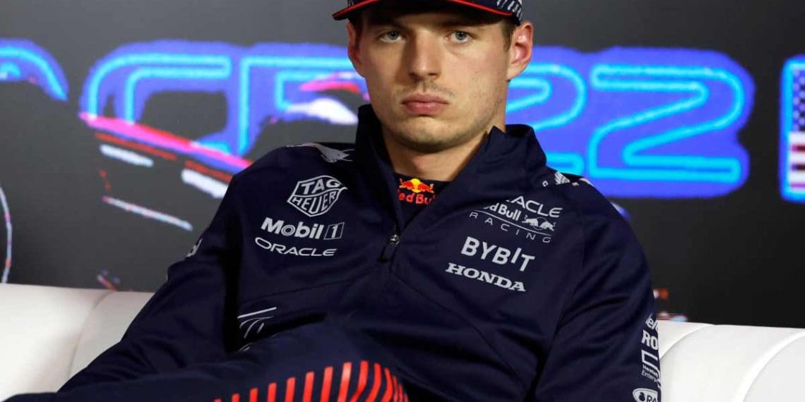 Max Verstappen planeja sair da F1 antes de completar 40 anos para explorar outras categorias de corrida.
