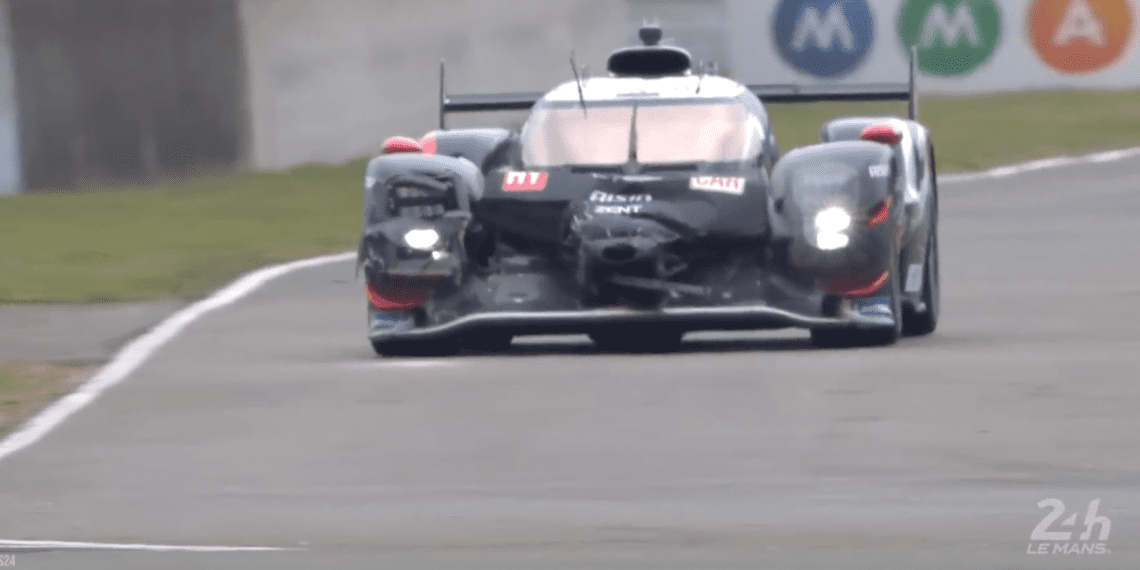 De Vries colide com K. van der Linde nos treinos de Le Mans, mas Toyota #7 preparado para a competição.