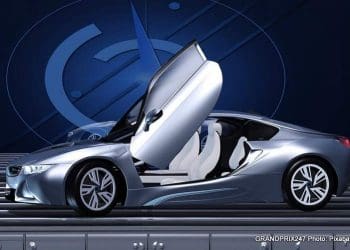 Experiencie a emoção: Carros elétricos poderosos