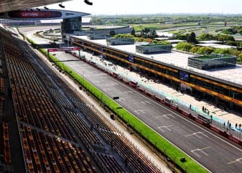 Nova superfície da pista do circuito de F1 de Xangai preocupa pilotos.