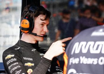 Malukas ainda em recuperação, Ilott pronto para desafio de $1 milhão