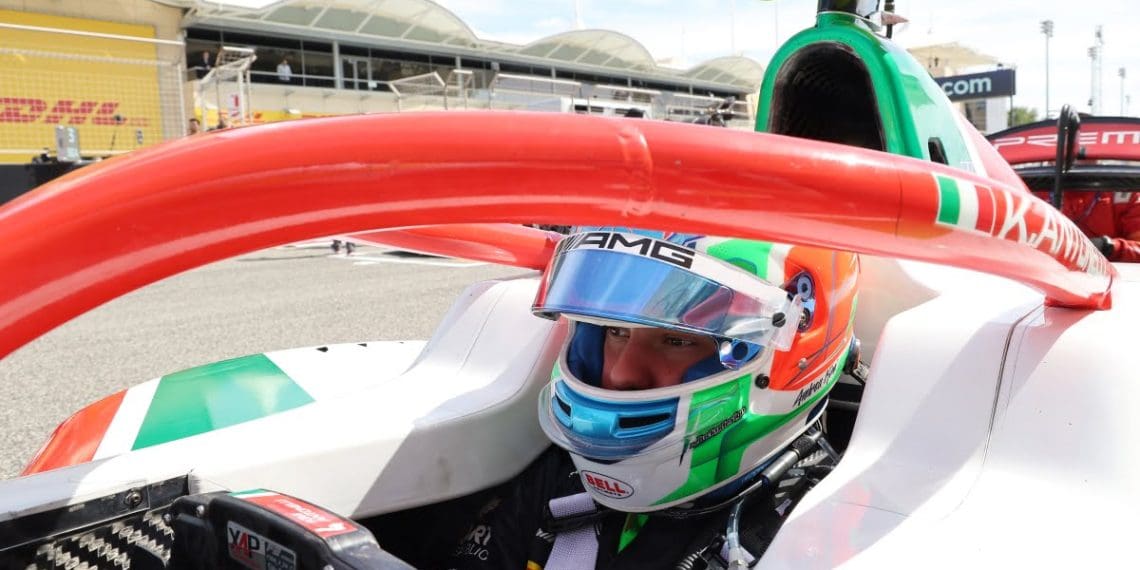 Mercedes detalha motivo de Antonelli na presença de Hamilton durante acordo temporário na F1.