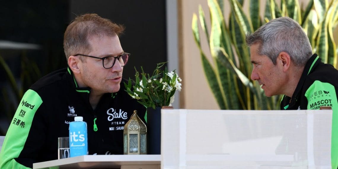 Seidl: Audi não tenta atrair pilotos de F1 com dinheiro em meio a especulações sobre Sainz.