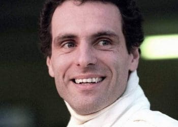Villeneuve lembra com carinho de Ratzenberger, a quem se refere como “meu irmão mais velho”.
