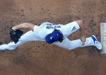 DODGERS STAY IN TOUCH WITH KERSHAW