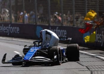 Vowles: Williams vai competir com dois carros no Japão sem reserva.
