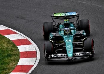 Alonso lidera segunda sessão de treinos de F1 sob chuva no Canadá.