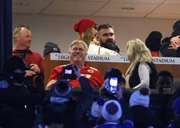 JASON KELCE SLAMS TAYLOR SWIFT