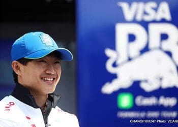 Tsunoda fica na Red Bull até 2025.