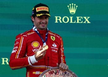 Toto Wolff diz que a vitória de Carlos Sainz na Austrália demonstra o potencial da determinação humana apesar de ter sido dispensado pela Ferrari na Fórmula 1.