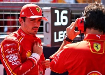 Vasseur apoia Leclerc para se recuperar das dificuldades de qualificação na Fórmula 1.