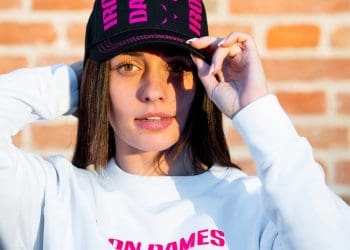 Marta Garcia, campeã da F1 Academy, se junta às Iron Dames.