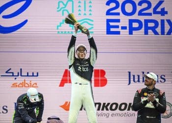 Fórmula E revela nova parceria com tecnologia Google e apresenta Troféu de Fabricantes.