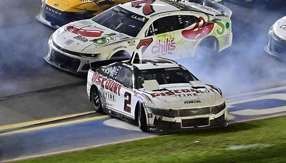 Cindric accuse LaJoie pour l’accident du dernier tour du Daytona 500.