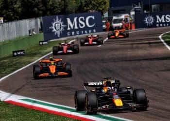 McLaren: Dominar fins de semana da F1 é chave na batalha contra a Red Bull