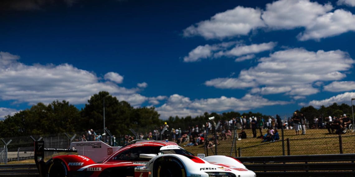 Estre guia Porsche para os dois primeiros lugares na sessão da tarde do teste de Le Mans