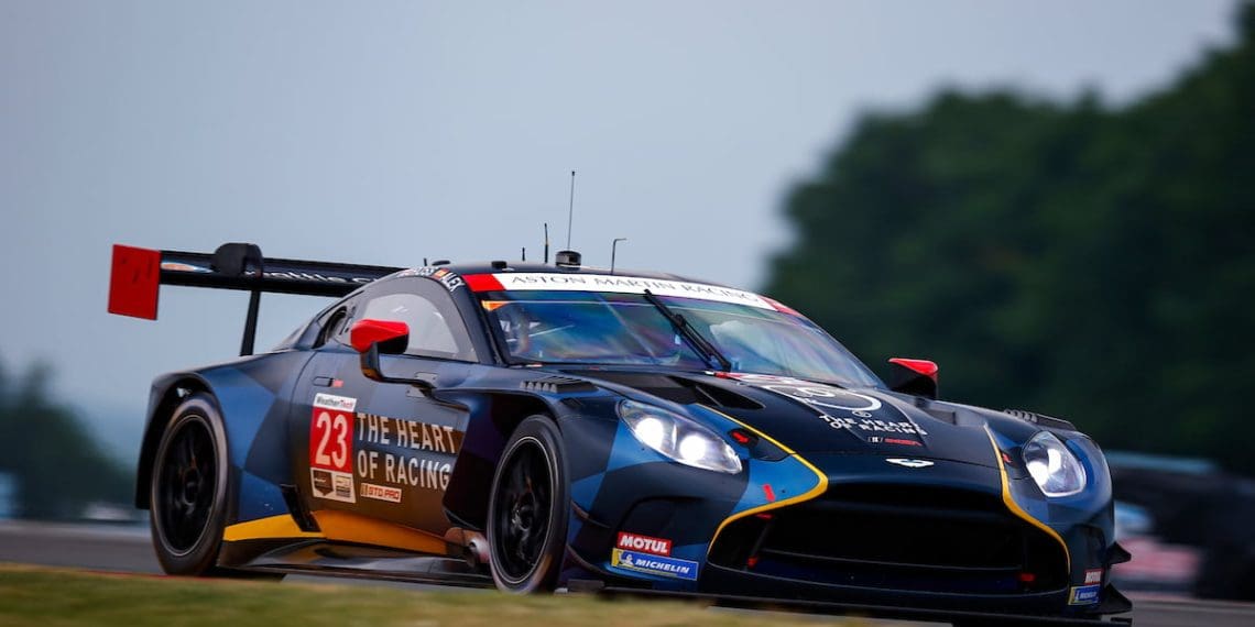Gunn vence corrida GTD Pro em Watkins Glen chuvoso da IMSA.