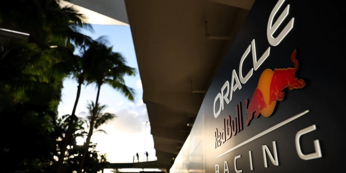 Parceria da Ford com a Red Bull Racing é atualizada após saída de Newey.