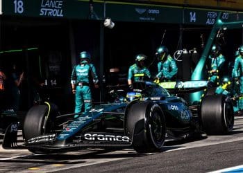 Alonso nega manobra arriscada na última volta do Grande Prêmio da Austrália de F1.