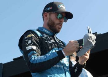 Ross Chastain nega interesse em pilotar motos de alta velocidade da Trackhouse Racing.
