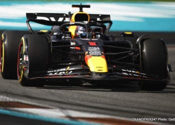 Miami Grande Prêmio Sprint: Verstappen sai vitorioso, com Leclerc apresentando um desafio forte.