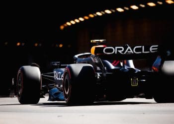 Grande acidente entre Perez e Magnussen interrompe Grande Prêmio de Mônaco