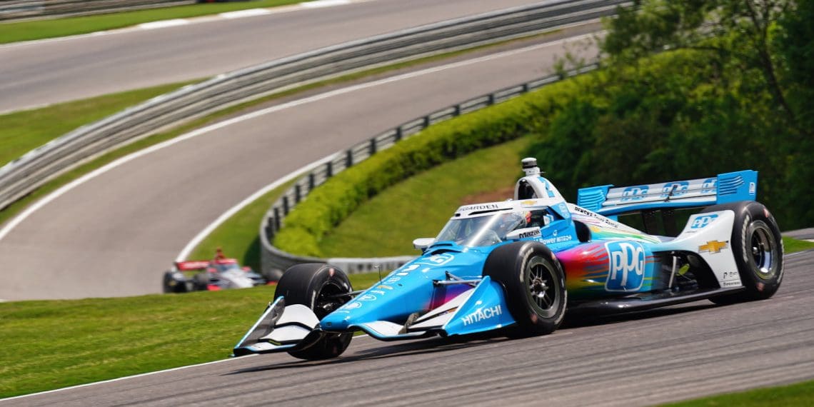 Newgarden responde a escândalo, garante a primeira posição no treino inicial da IndyCar