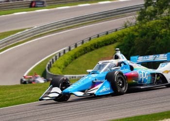 Newgarden responde a escândalo, garante a primeira posição no treino inicial da IndyCar