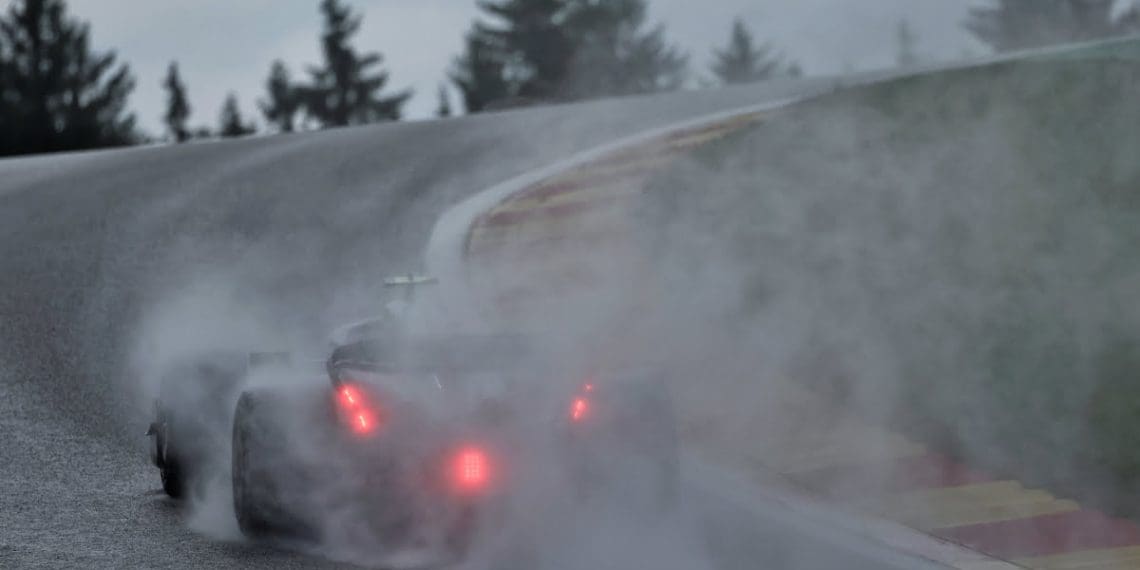 FIA abandona soluções de cobertura de rodas de chuva pouco atraentes na F1.