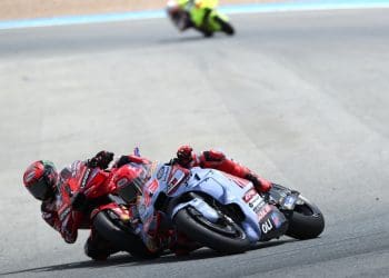 Marquez aplaude audaciosa defesa de Bagnaia na corrida de MotoGP em Jerez