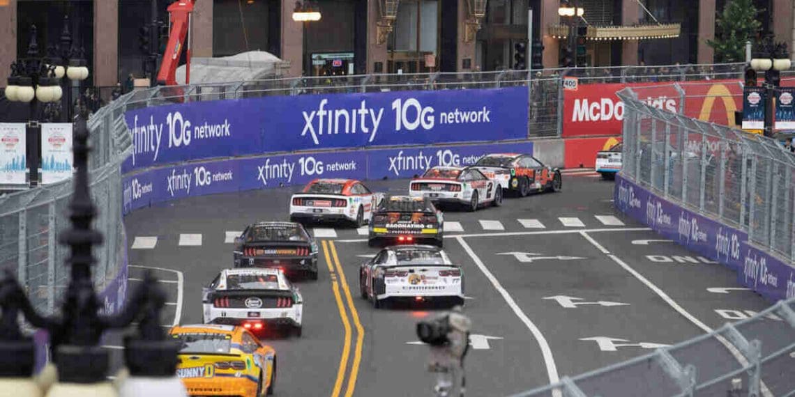 NASCAR investe $5 milhões em série documental da Netflix, Full Throttle.