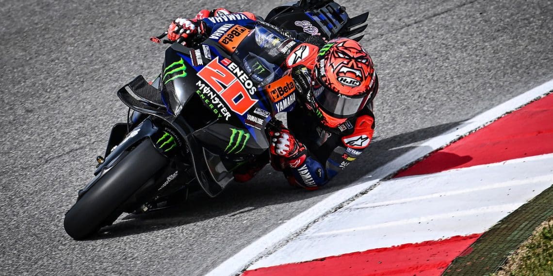 Quartararo renova contrato com a Yamaha MotoGP devido a grandes alterações não reveladas.