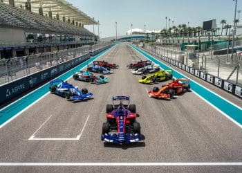 Principais destaques da primeira corrida de carros autônomos A2RL