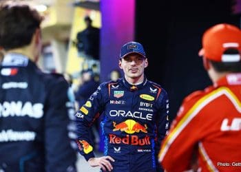 Verstappen empata Clark e Prost com 33ª pole position na Fórmula 1.