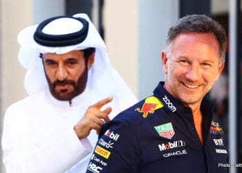 FIA lança declaração após decisão de apelação de Horner da Red Bull.