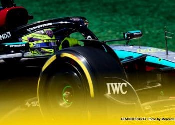 Hamilton agradece por estar entre os três primeiros.