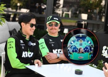 VÍDEO: Zhou Guanyu surpreende Valtteri Bottas com adereço de cabeça único para marcar sua cidadania honorária australiana.