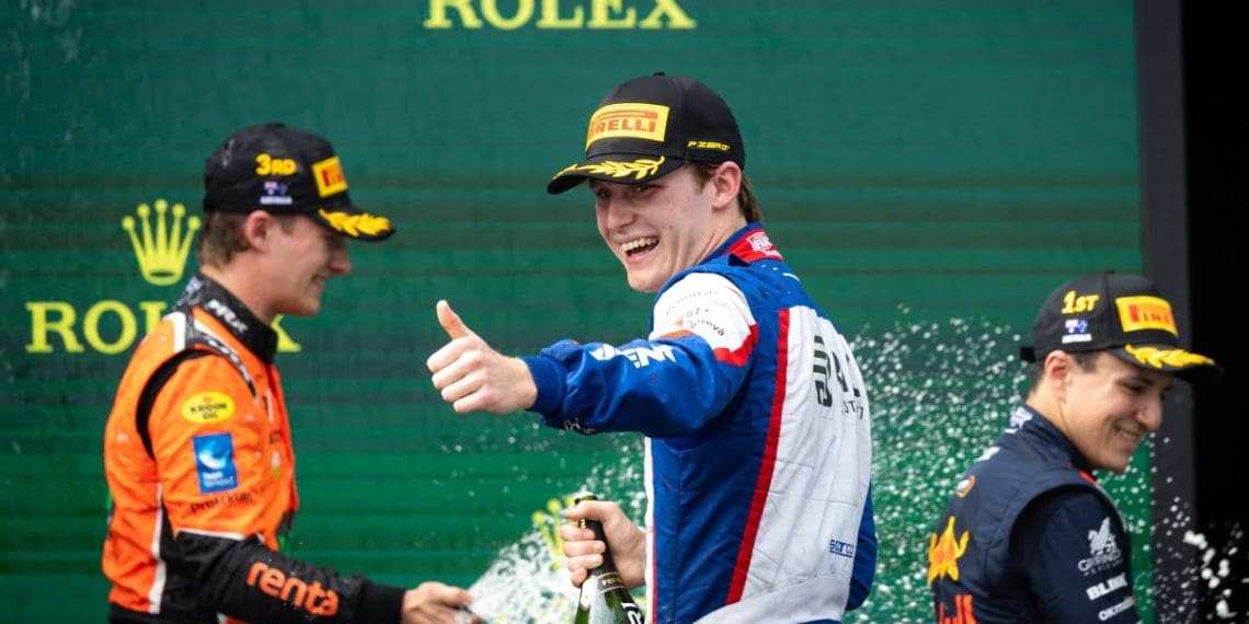 Stanek vence corrida Sprint da F2 Australiana após penalização de Hadjar.