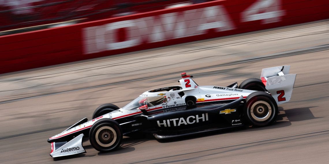 Equipes da IndyCar concluem último teste híbrido em Iowa antes da corrida inaugural.