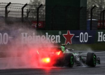 Zhou: Sauber F1 mostra promessa com duas performances impressionantes na China.