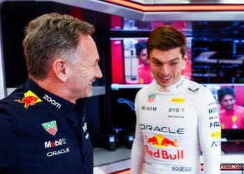 Horner: Verstappen dedicado ao contrato até 2028