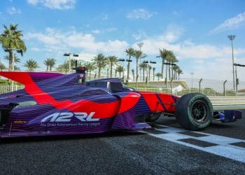 Tecnologia A2RL explicada para leitores de tabloide.