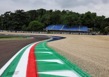 Pilotos da Fórmula 1 concordam com o uso de áreas de escape de cascalho em Imola.