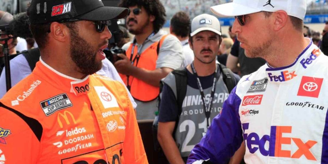 NASCAR bad boy Denny Hamlin confessa ter urinado no banco durante corrida em Atlanta.