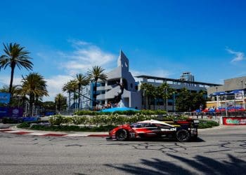 Derani garante o primeiro lugar no IMSA Long Beach em um Cadillac danificado