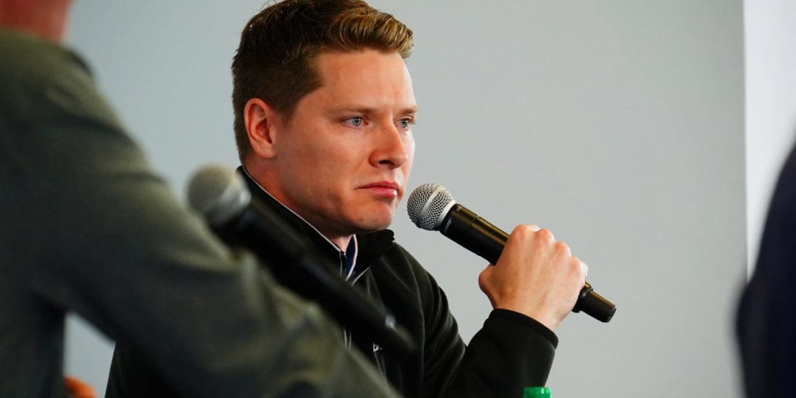 Newgarden pensou que a IndyCar alterou regulamentos de impulso, pede desculpas por violação.