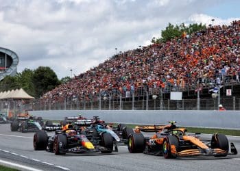 Vitória da McLaren no GP da Espanha perdida em decisão polêmica.