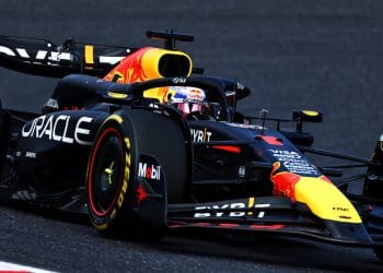 Verstappen reconhece que os carros atuais da Fórmula 1 têm uma sensação semelhante à de estar em um barco.