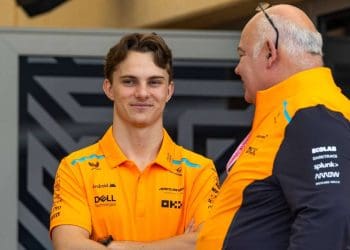 Oscar Piastri animado para ver como McLaren se compara em Barcelona após séries de performances impressionantes.