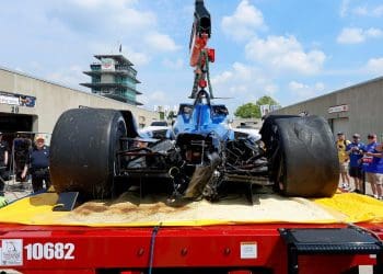 Lundqvist é o primeiro piloto a se acidentar durante o treino do Indy 500.